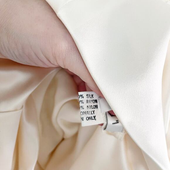 Carol Peretz I. Magnin Vintage Ivory Midi Length Lace Dress Ruffled Satin Hem - Picture 11 of 11